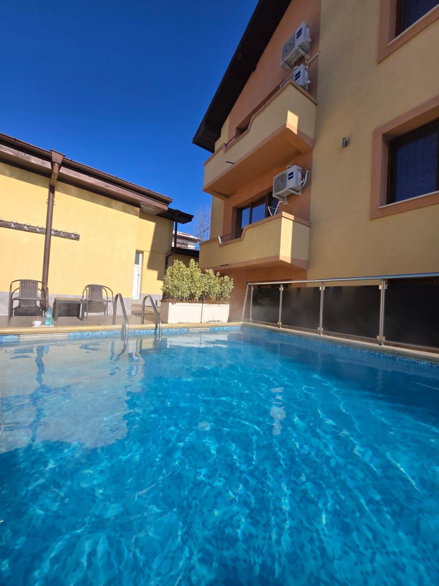 Family Hotel Dalia Velingrad Bagian luar foto