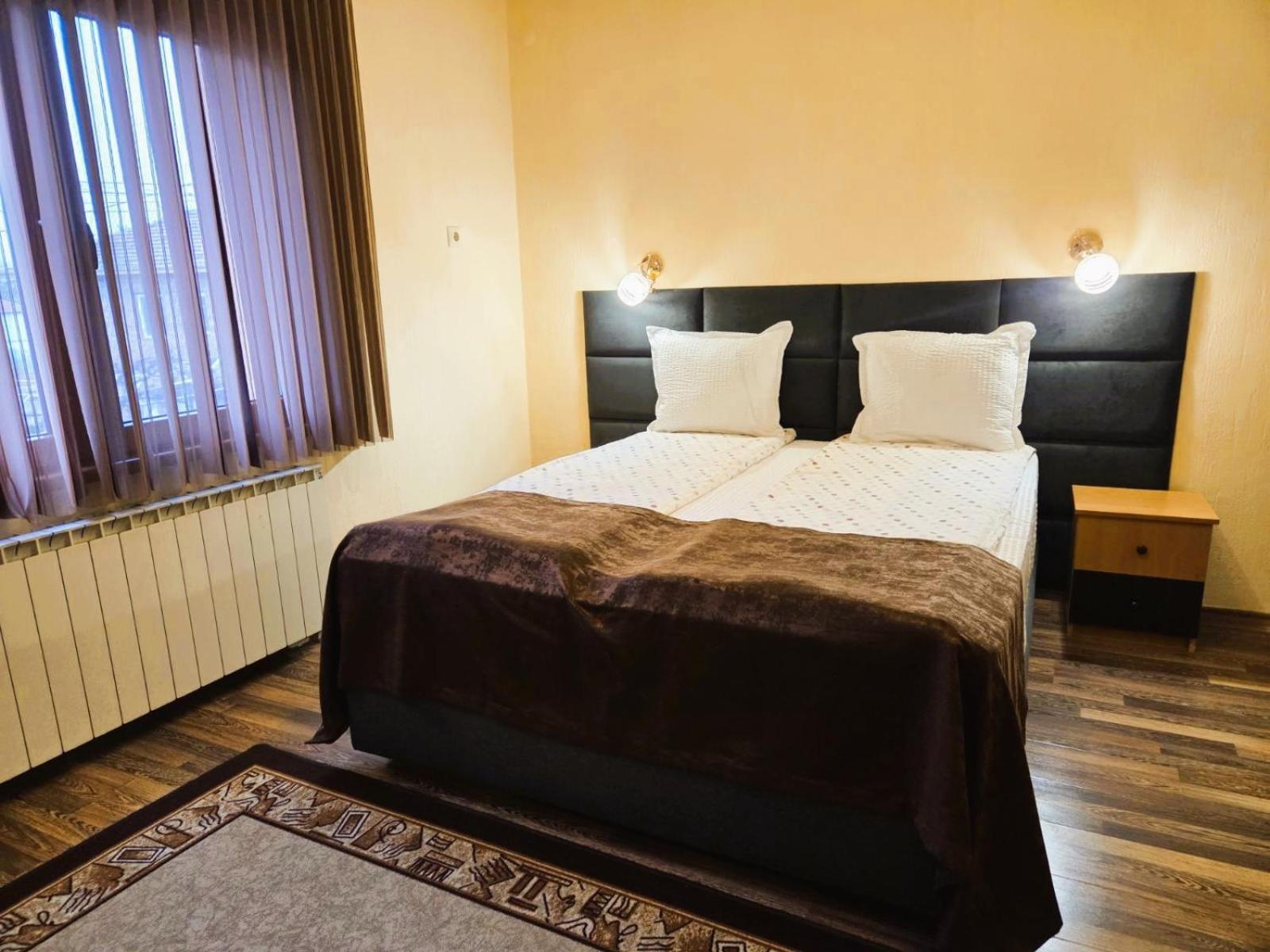 Family Hotel Dalia Velingrad Bagian luar foto