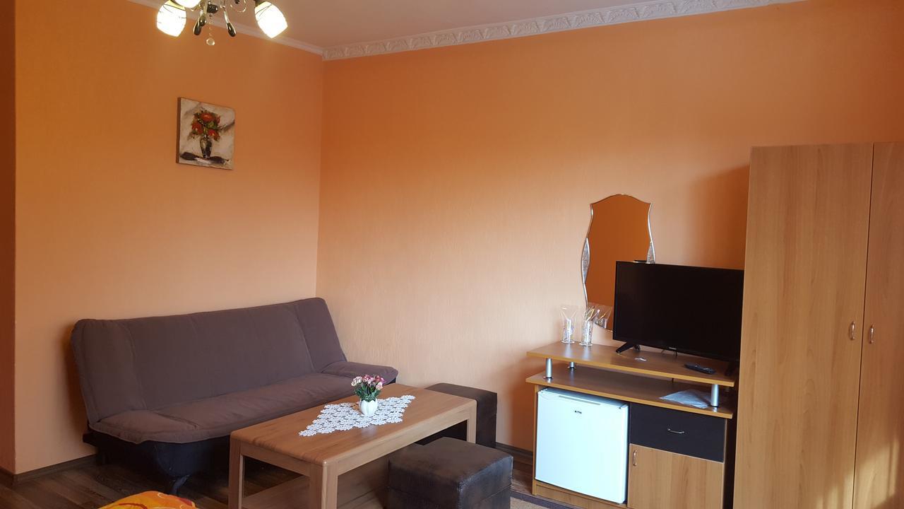 Family Hotel Dalia Velingrad Bagian luar foto
