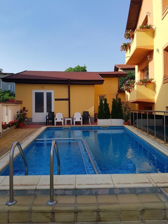 Family Hotel Dalia Velingrad Bagian luar foto