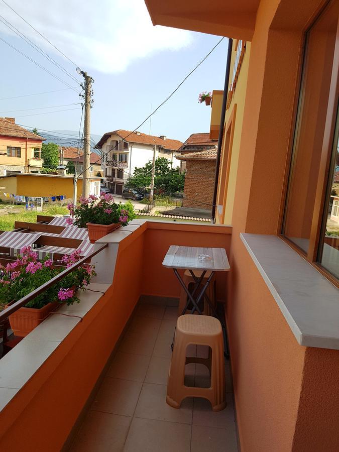 Family Hotel Dalia Velingrad Bagian luar foto